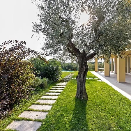 Le Campagnole Pink Apartmán